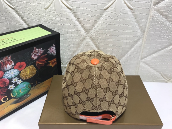 ブランド帽子側面デザイン